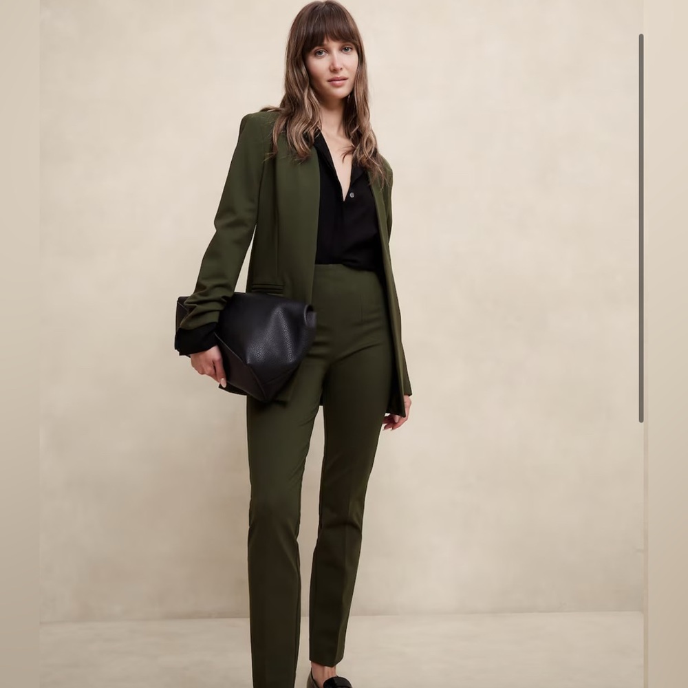 Olive Green Women's Ponte collarless Blazer